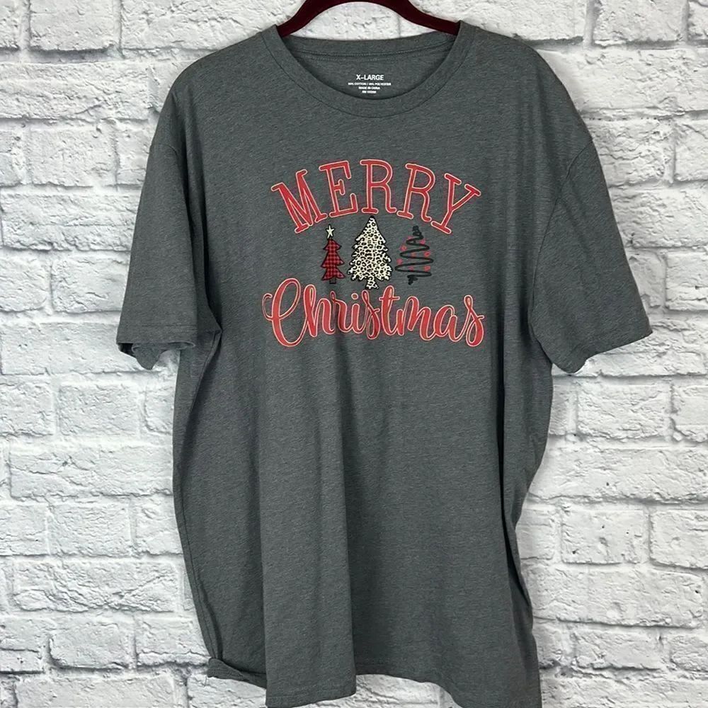 Merry Christmas Gray Tree T-Shirt Size XL